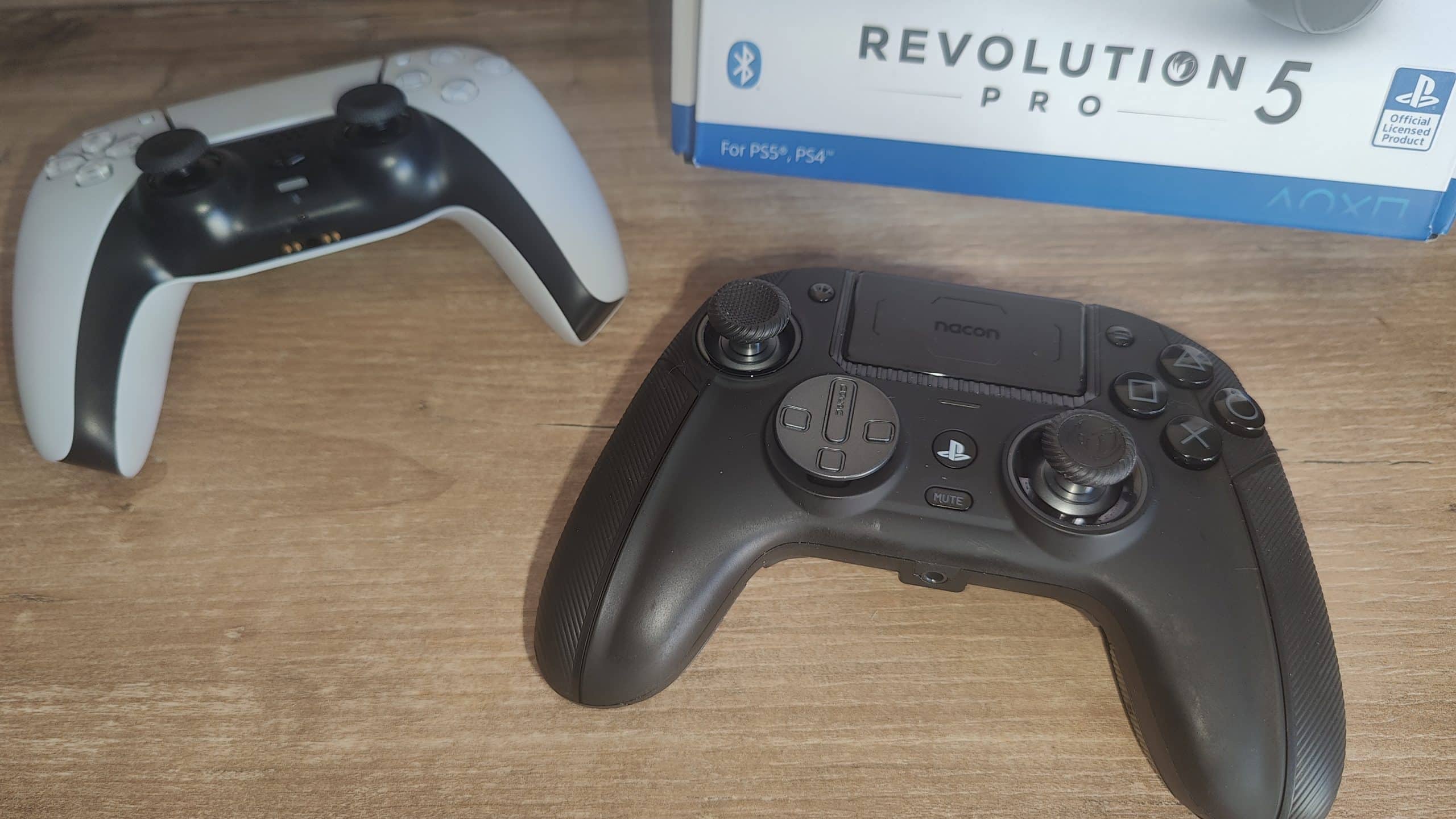 Revolution 5 Pro avec Dualsens
