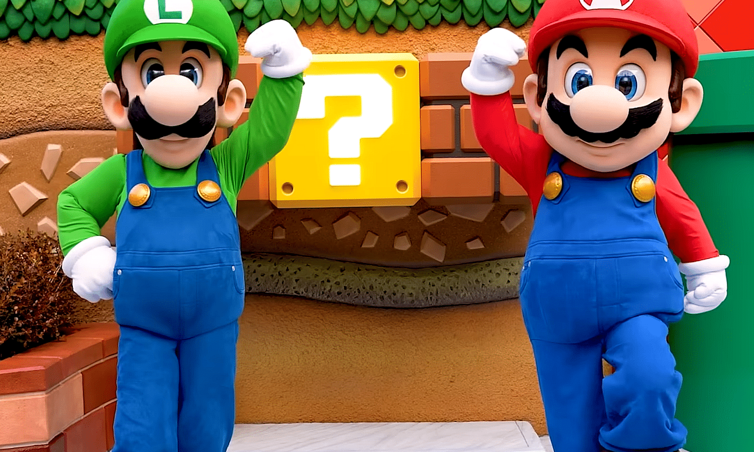 super mario world parc en france mascotte photo direct